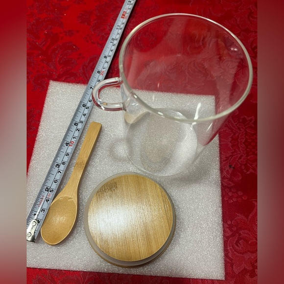Set of 4 glass jars each with bamboo top and spoon. - Picture 8 of 11